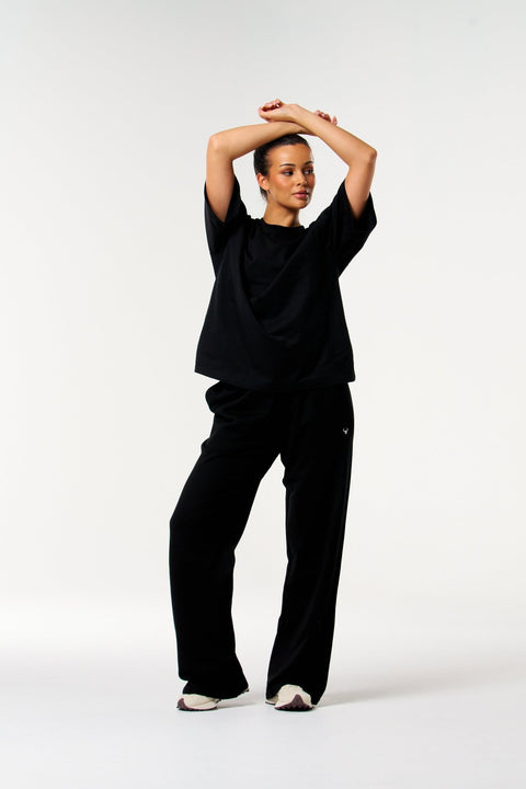 Bullshake Grace Tee - Black