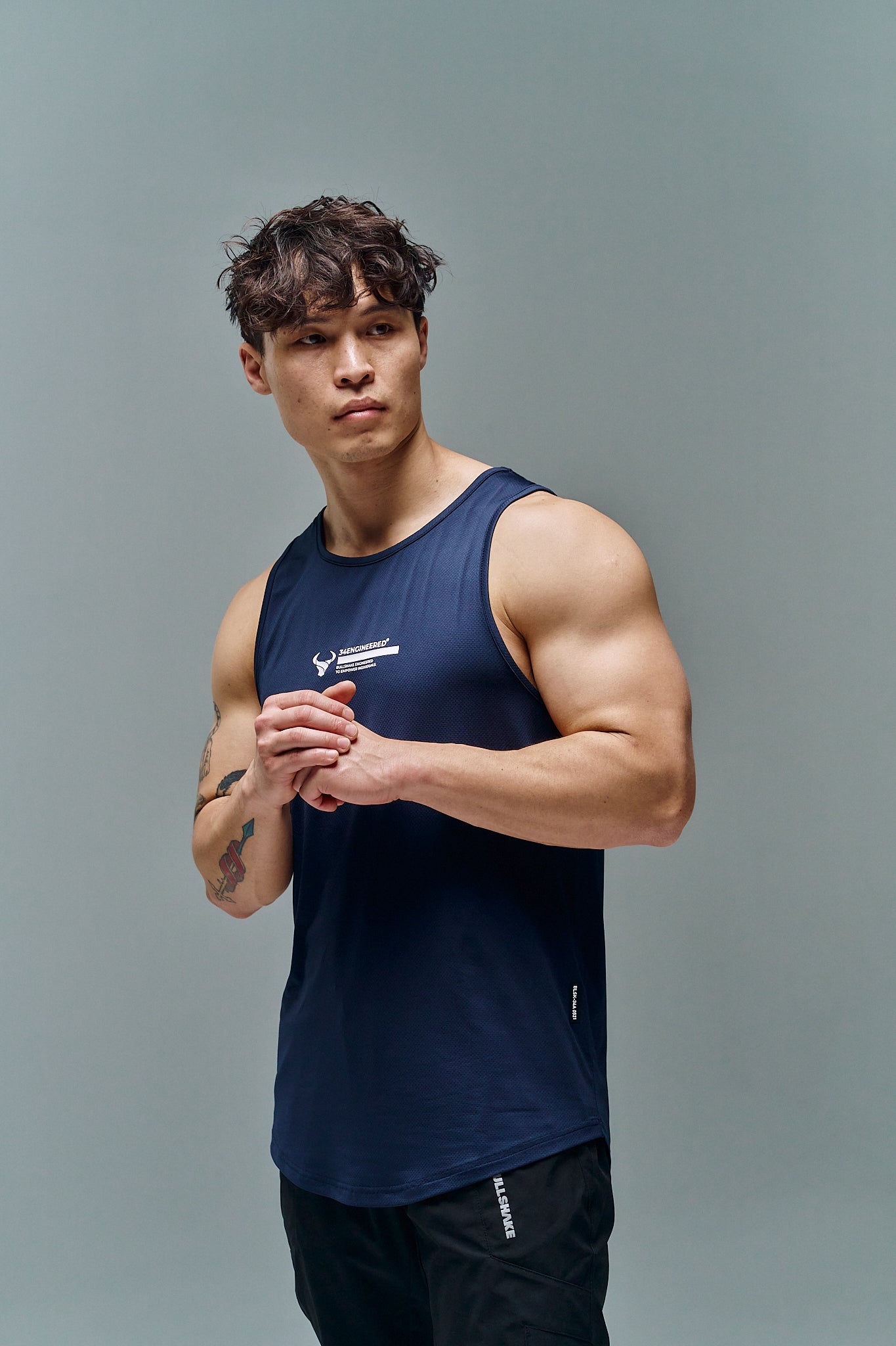 Bullshake Sportswear | Ultralight Performance Tank - Navy – BULLSHAKE